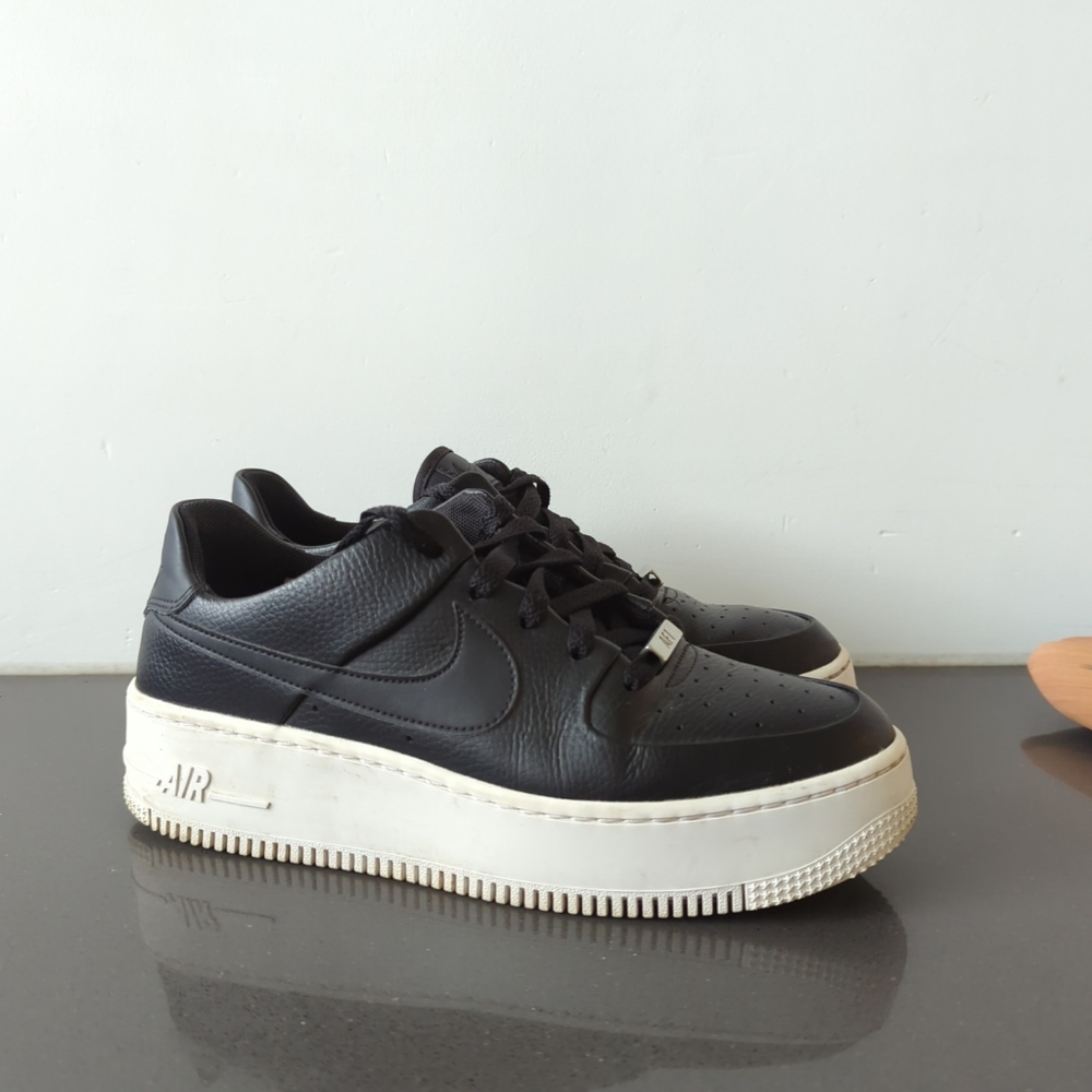 Nike Air Force 1 Sage Low Black Leather Platform Women’s Shoe Size 9